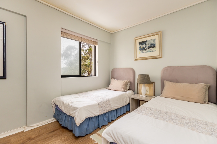 To Let 2 Bedroom Property for Rent in Sea Point Western Cape